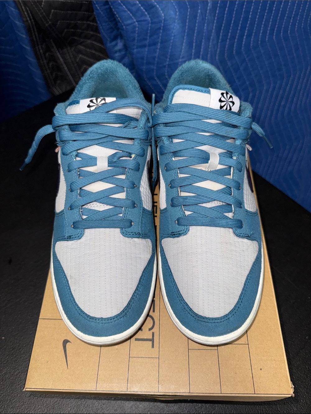 Nike Blue & Light Gray Men Low-Top Dunks